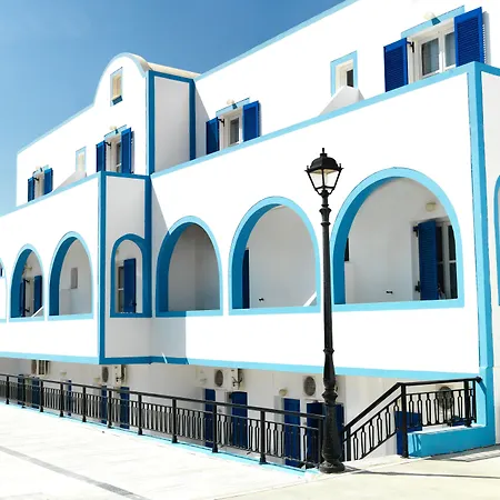 瓦尔维斯别墅酒店 4*