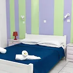 Aparthotel Valvis Perissa (Santorini)