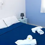 Valvis Aparthotel Perissa (Santorini)