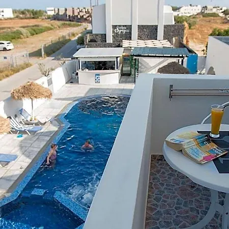 Valvis Apart Otel Perissa (Santorini)
