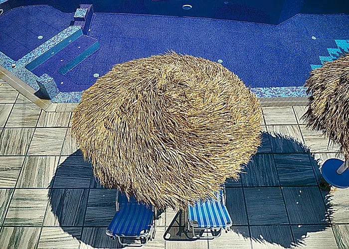 Valvis Hotel apartamentowy Perissa (Santorini)