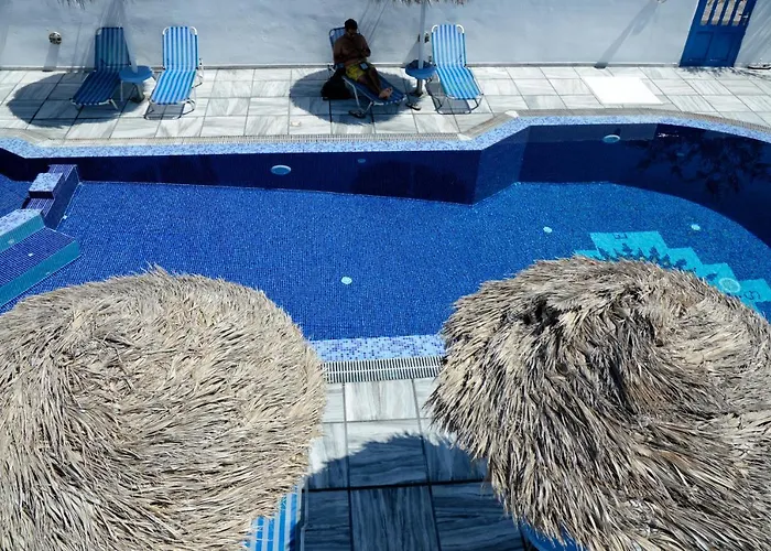 Valvis Hotel apartamentowy Perissa (Santorini)