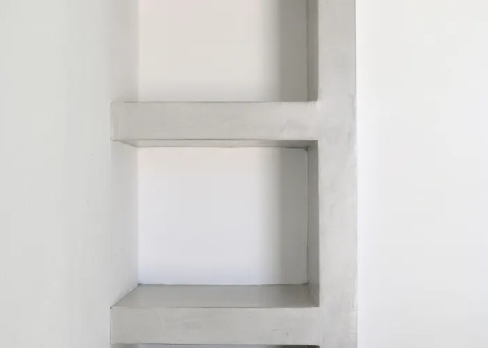 Valvis Perissa (Santorini)