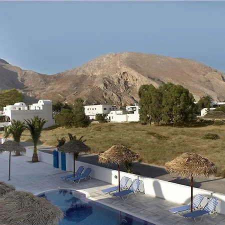 Valvis Aparthotel Perissa (Santorini)