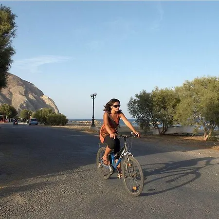 Valvis 2* Perissa (Santorini)