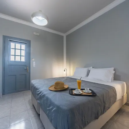 Valvis 4* Perissa (Santorini)