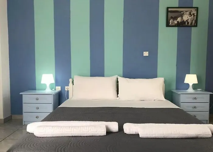 Valvis Hotel apartamentowy Perissa (Santorini)