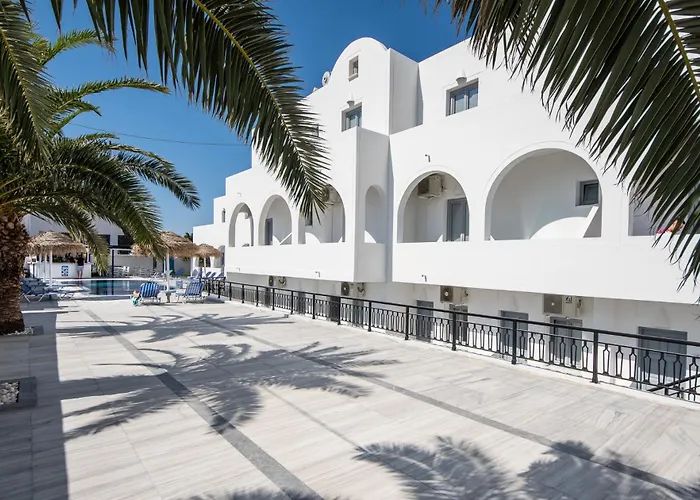 Valvis 4* Perissa (Santorini)