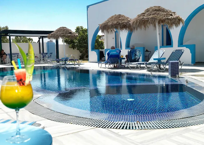 Hotel apartamentowy Valvis Perissa (Santorini)